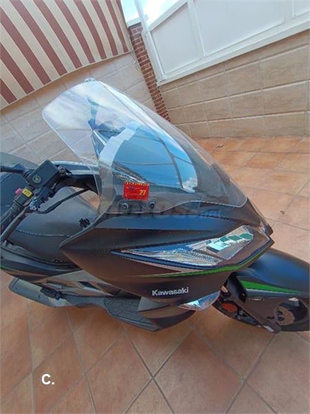 Kawasaki J 125 ABS – Vista 8