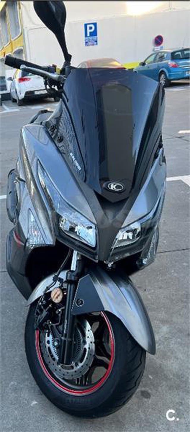 Kymco Grand Dink 125 – Vista 3