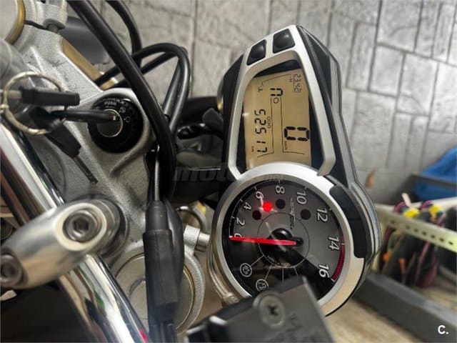 Triumph Street Triple 3500 € 2010 Madrid - 2