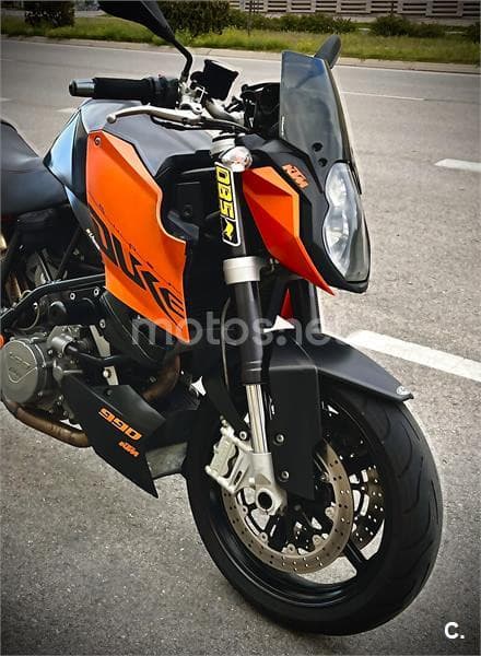 KTM 990 SUPER DUKE – Vista 2
