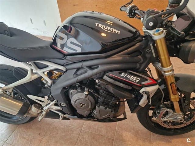 Triumph Speed Triple 10.800 € 2022 Valencia - 11