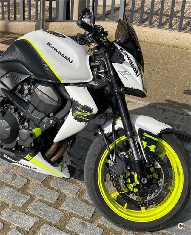Kawasaki Z 750 – Vista 3