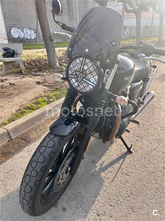 Triumph Street Twin 7800 € 2021 Barcelona - 15