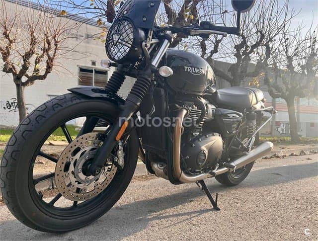 Triumph Street Twin 7800 € 2021 Barcelona - 6