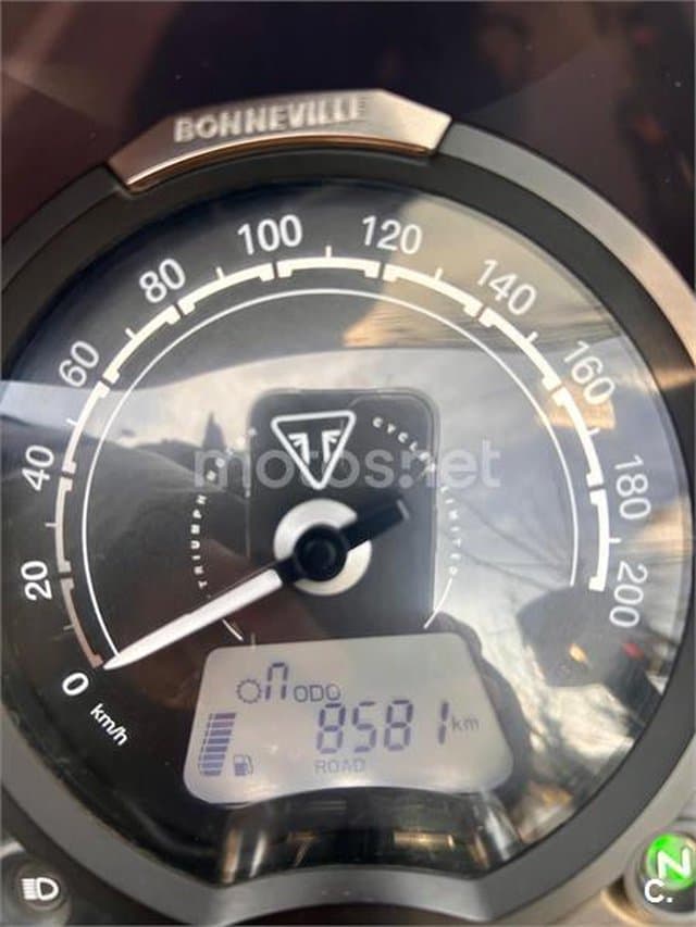Triumph Street Twin 7800 € 2021 Barcelona - 8