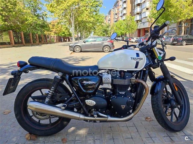 Triumph Street Twin 5990 € 2019 Valencia - 1