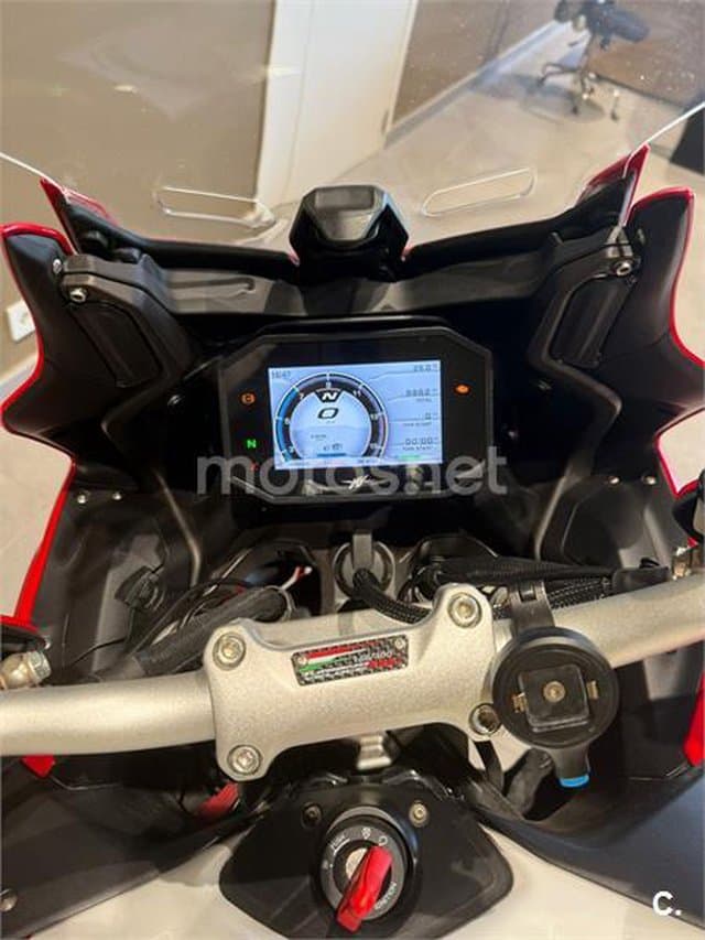 MV Agusta Turismo Veloce 800 – Vista 2