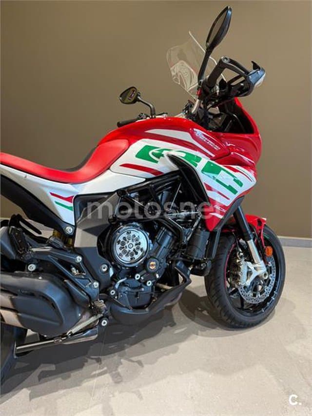 MV Agusta Turismo Veloce 800 – Vista 3
