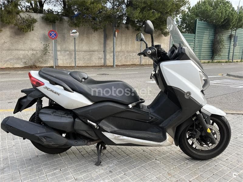 Yamaha XMAX 400 – Vista 1