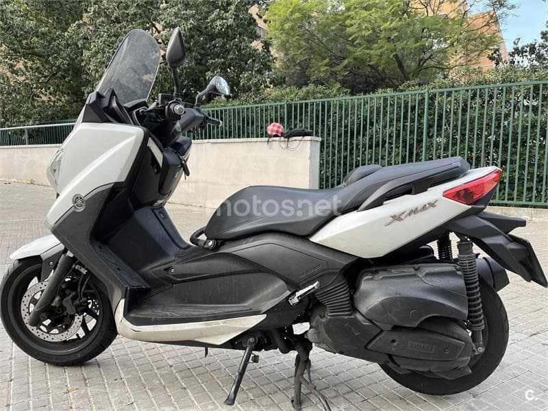 Yamaha XMAX 400 – Vista 2