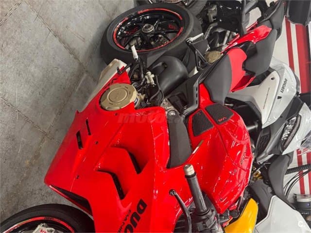 Ducati Panigale V4 23.550 € 2023 Málaga - 3