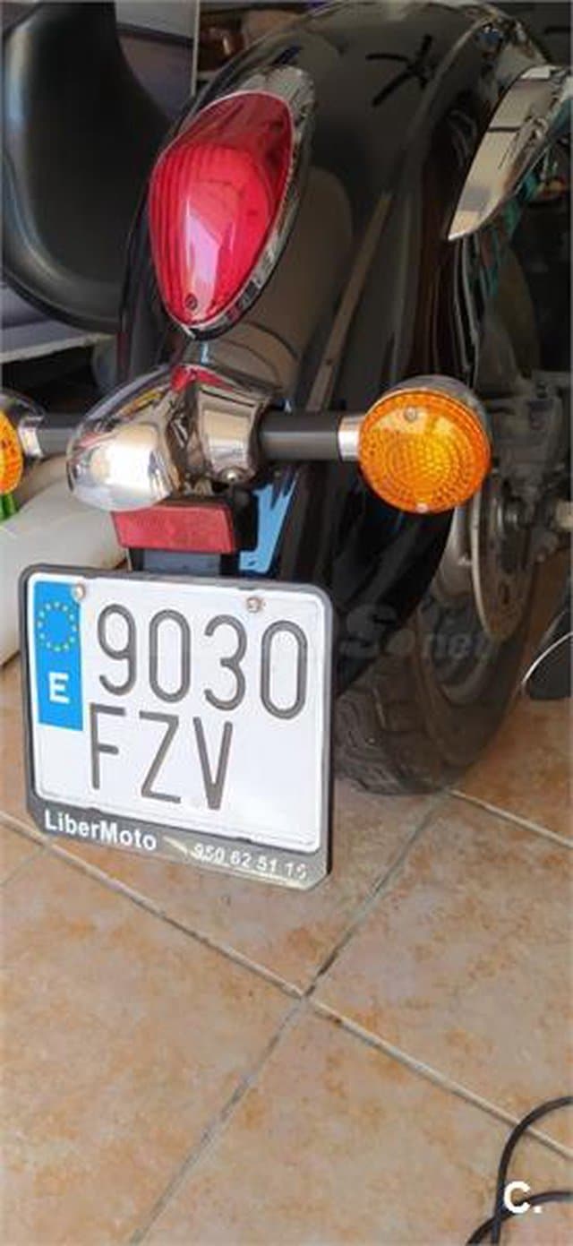 Kawasaki VN 900 CUSTOM – Vista 3