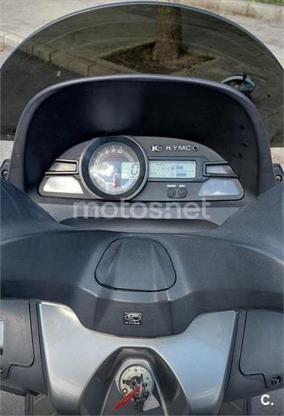 Kymco Xciting 400i – Vista 5