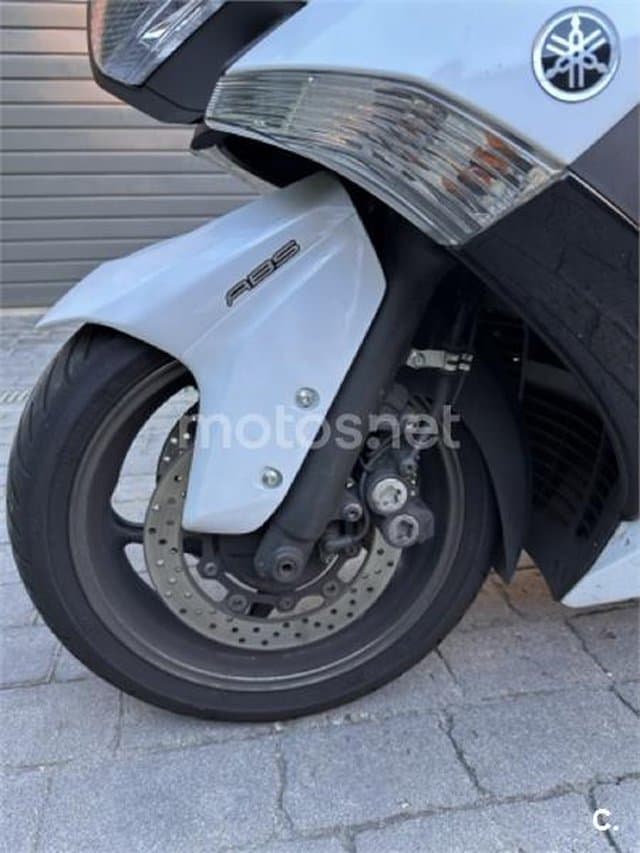 Yamaha TMAX 530 – Vista 10