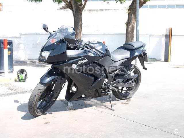 Kawasaki NINJA 250 R 2500 € 2008 Granada - 1