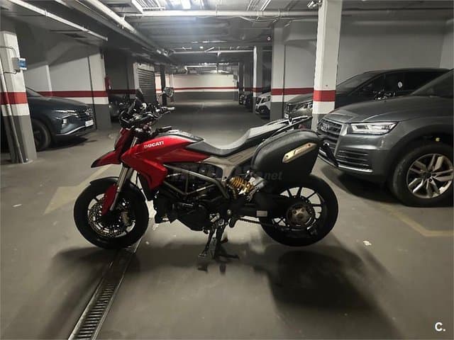 Ducati Hyperstrada 939 – Vista 6