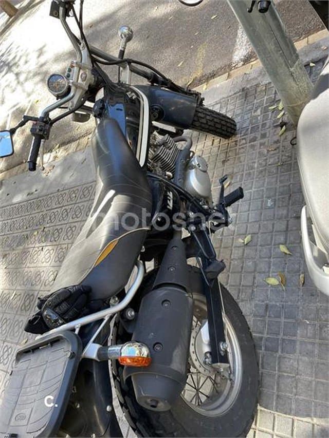 Suzuki VanVan 125 – Vista 5