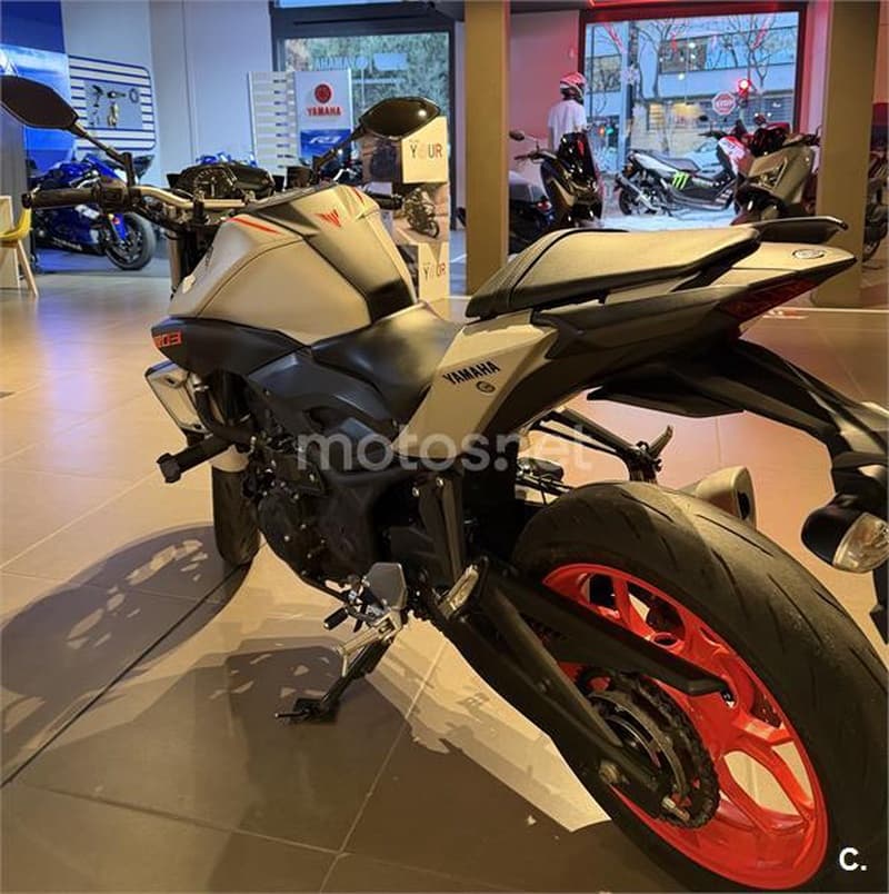 Yamaha MT-03 ABS – Vista 5