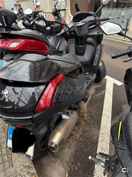 Peugeot Metropolis 400 2000 € 2017 Barcelona - 1