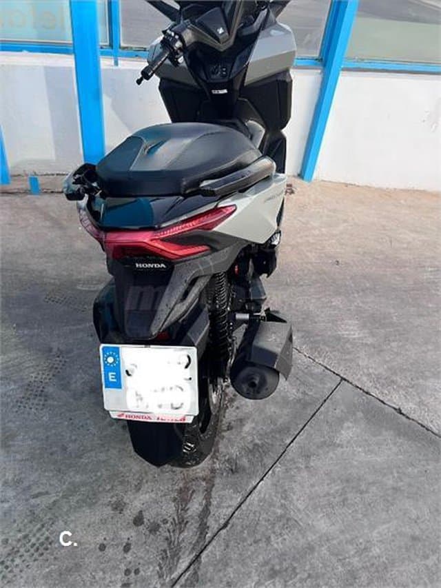 Honda Forza 125 – Vista 3