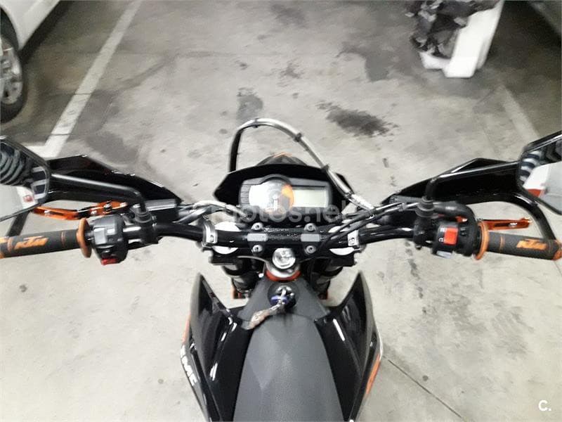 KTM 690 SMC R 3400 € 2013 A Coruña - 2