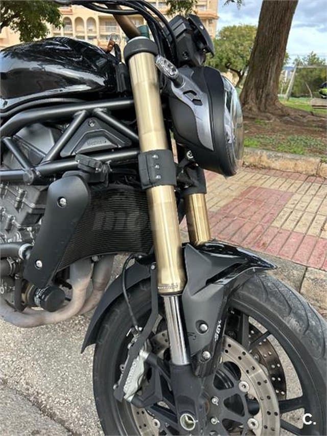 Benelli 752 S – Vista 10