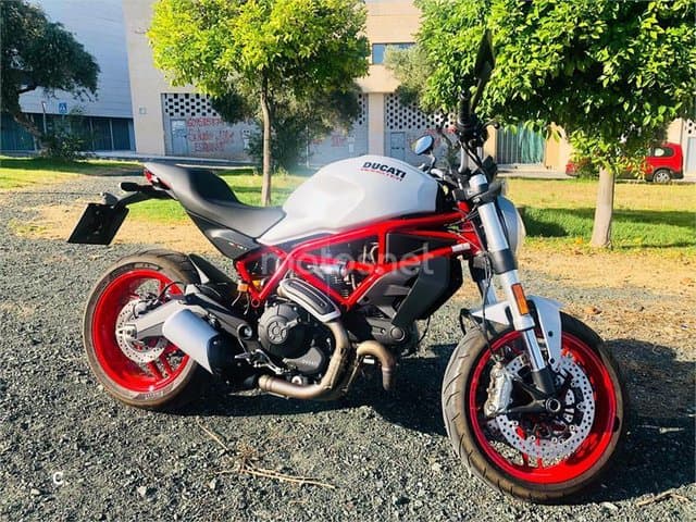 Ducati Monster 797 – Vista 1