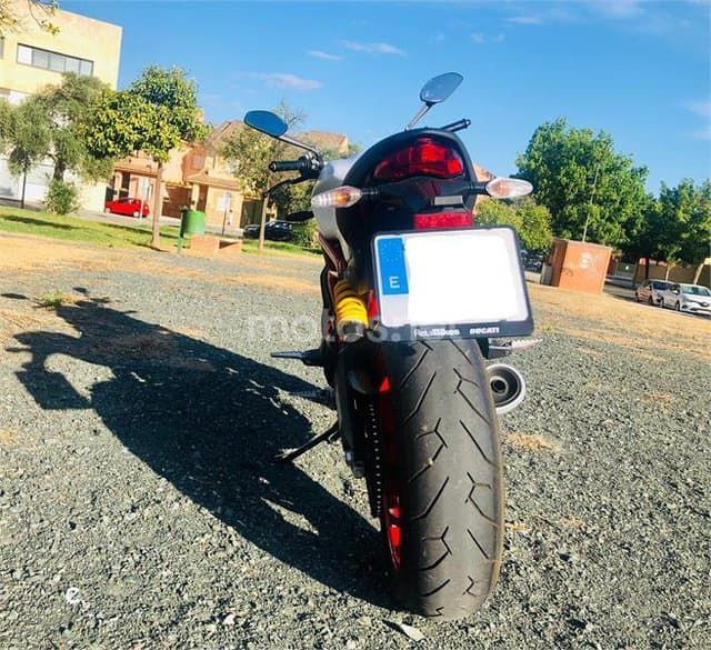 Ducati Monster 797 – Vista 13