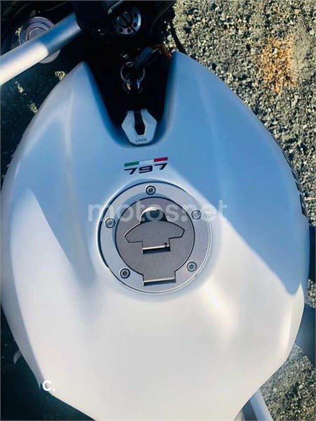Ducati Monster 797 – Vista 14