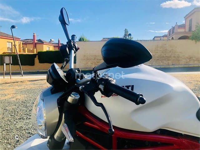 Ducati Monster 797 – Vista 15