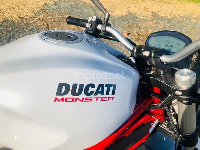 Ducati Monster 797 – Vista 3