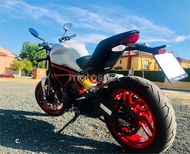 Ducati Monster 797 – Vista 5