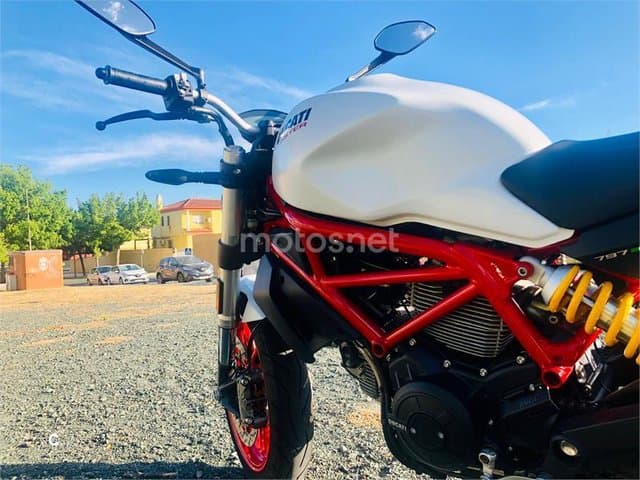 Ducati Monster 797 – Vista 9