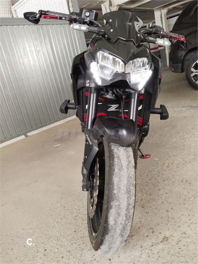 Kawasaki Z 900 – Vista 10