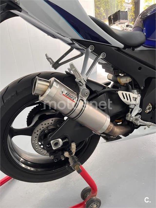 Suzuki GSX R1000 – Vista 12