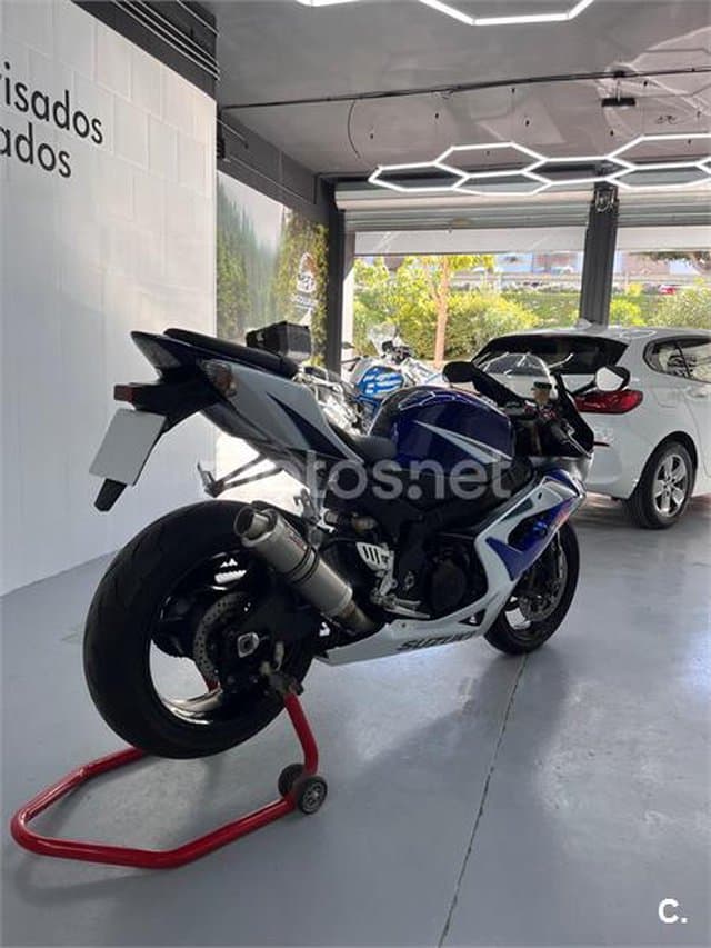 Suzuki GSX R1000 – Vista 4