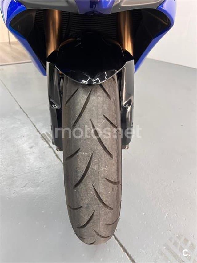 Suzuki GSX R1000 – Vista 5