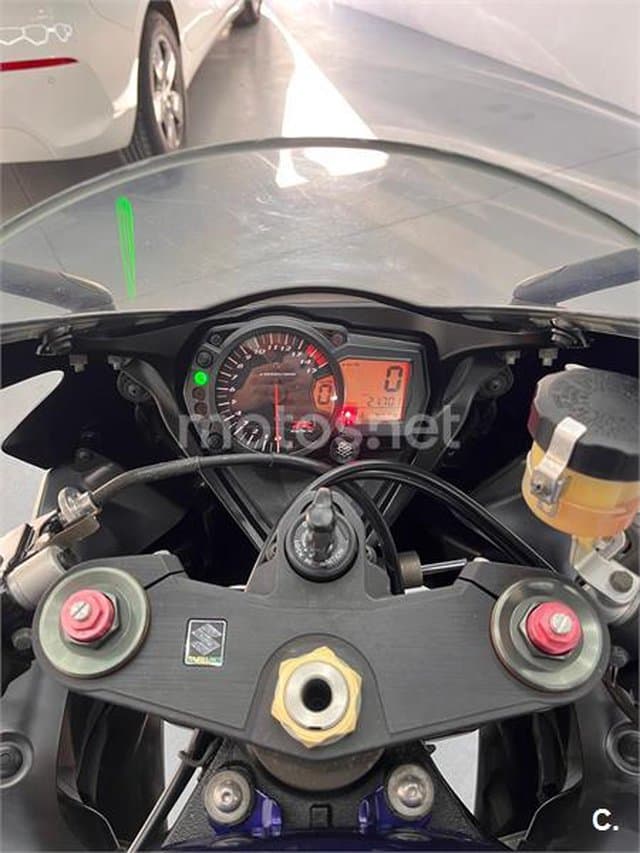 Suzuki GSX R1000 – Vista 10