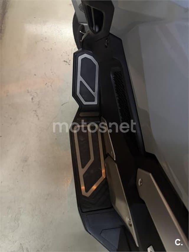 Honda X-ADV – Vista 12