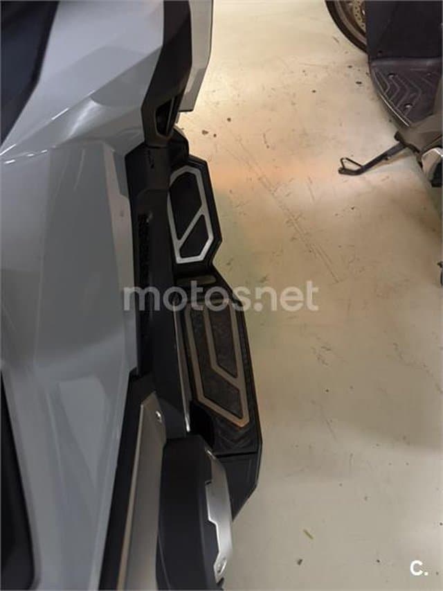 Honda X-ADV – Vista 13