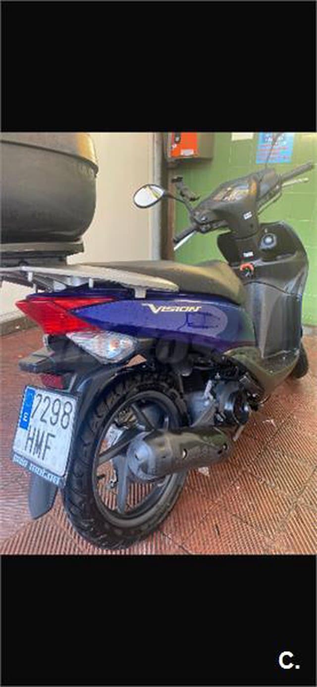 Honda Vision 110 1750 € 2012 Barcelona - 4