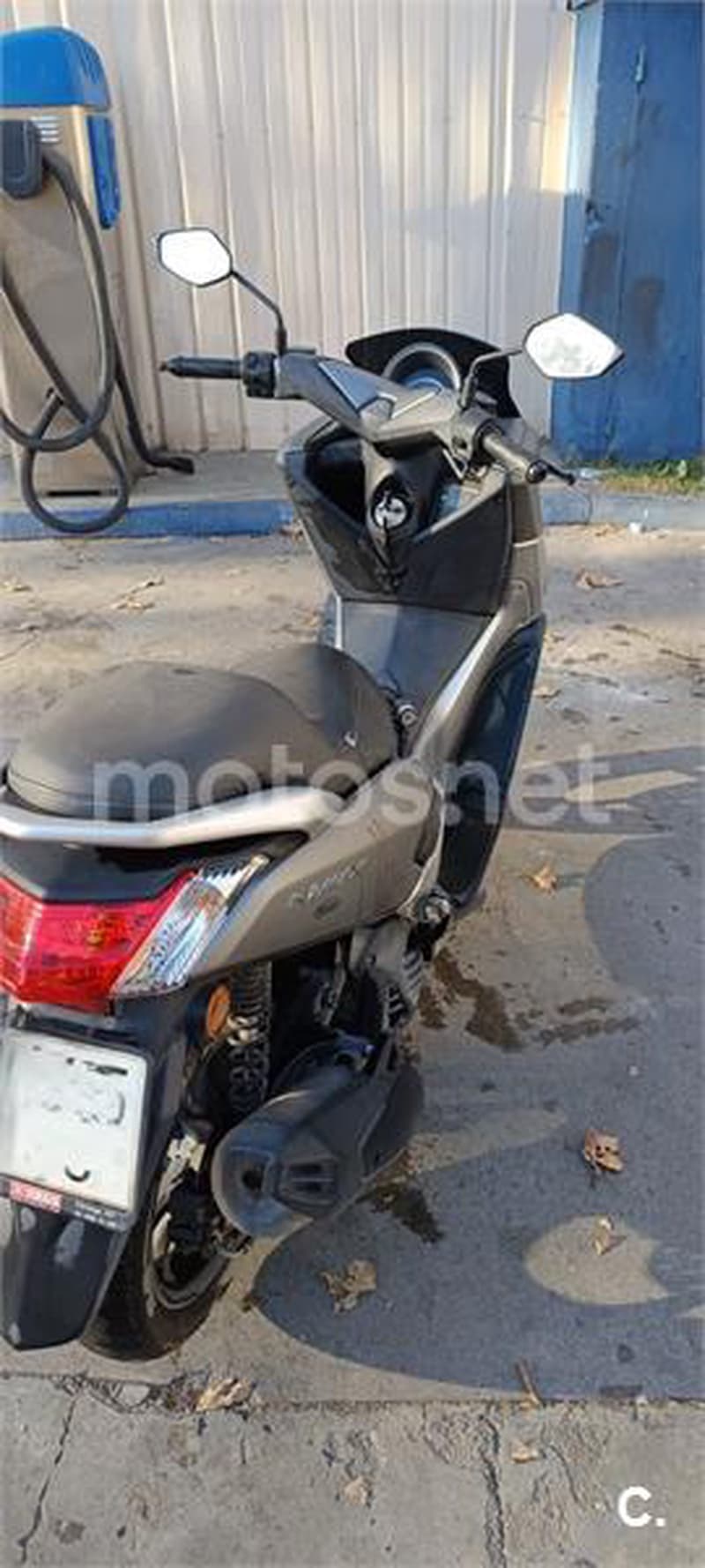 Yamaha NMAX – Vista 4