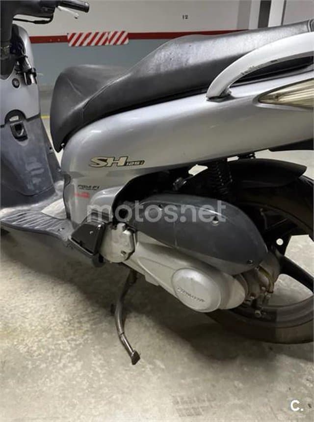 Honda @ 125 1300 € 2008 Málaga - 8