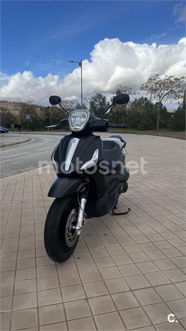 Piaggio Beverly 300 3000 € 2015 Granada - 3