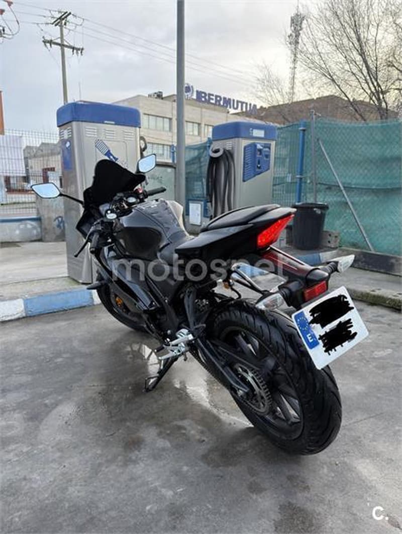 Yamaha R 125 4650 € 2024 Madrid - 1