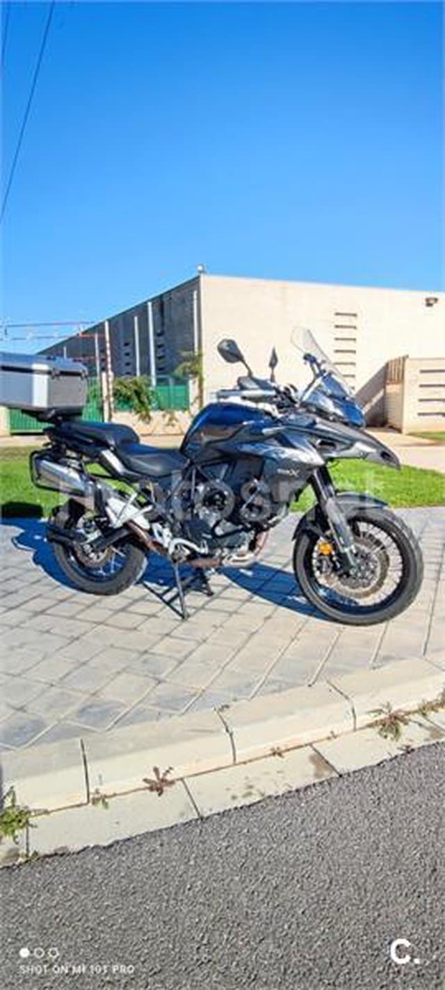 Benelli TRK 502 – Vista 2