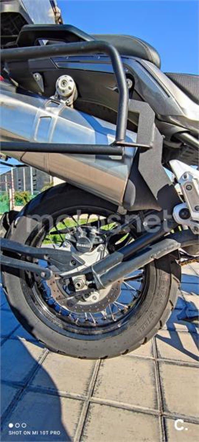 Benelli TRK 502 – Vista 7