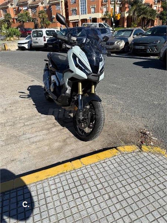 Honda X-ADV – Vista 4