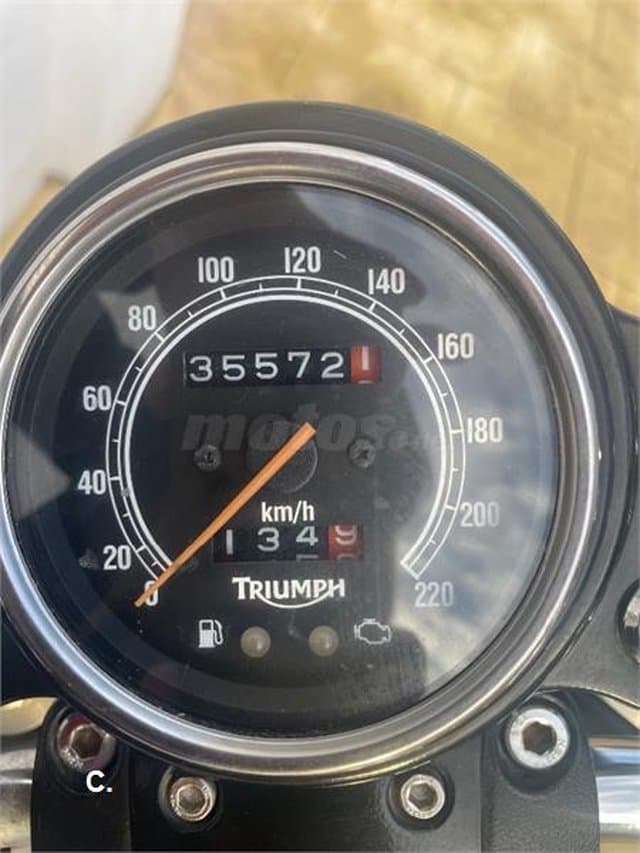 Triumph SCRAMBLER EFI 4700 € 2008 Valencia - 3