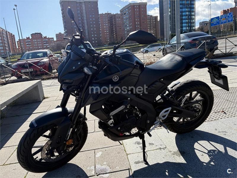 Yamaha MT-125 – Vista 2